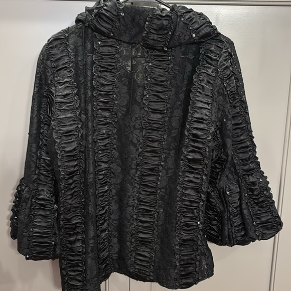 Tres Jolie Black Lace Jacket with puffy sleeves - Picture 6 of 6